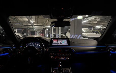 BMW 5 серия, 2018 год, 4 000 000 рублей, 21 фотография