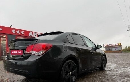 Chevrolet Cruze II, 2010 год, 390 000 рублей, 4 фотография