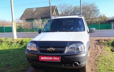 Chevrolet Niva I рестайлинг, 2019 год, 750 000 рублей, 1 фотография