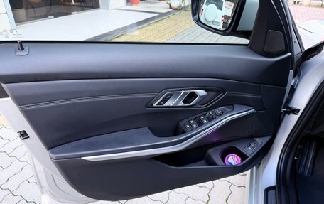 BMW 3 серия, 2019 год, 3 100 000 рублей, 11 фотография