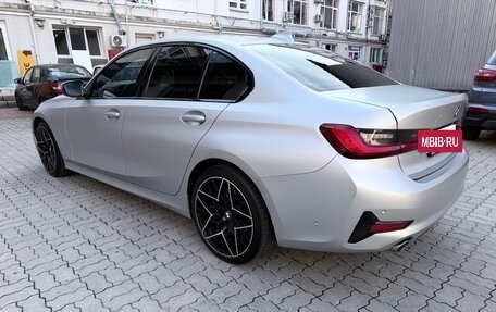 BMW 3 серия, 2019 год, 3 100 000 рублей, 3 фотография