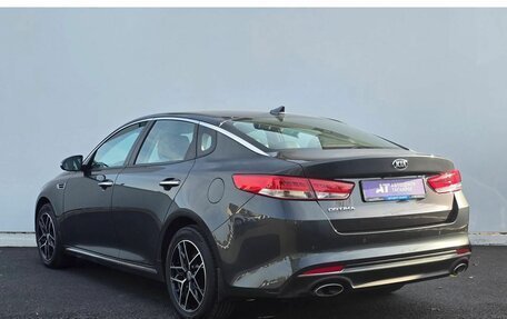 KIA Optima IV рестайлинг, 2017 год, 1 985 000 рублей, 4 фотография