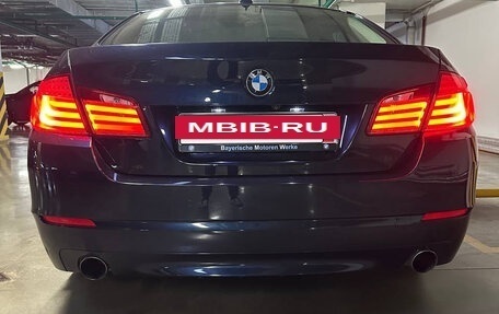 BMW 5 серия, 2011 год, 2 200 000 рублей, 11 фотография