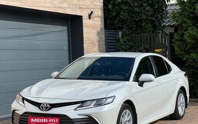 Toyota Camry, 2021 год, 2 550 000 рублей, 1 фотография
