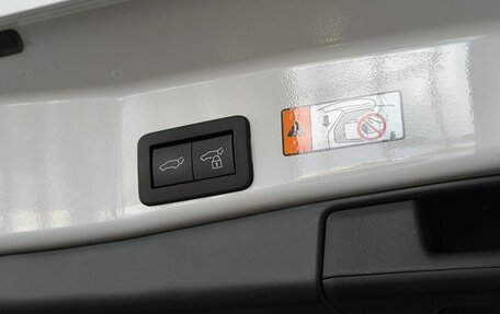 Toyota RAV4, 2025 год, 4 390 000 рублей, 20 фотография