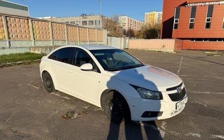 Chevrolet Cruze II, 2010 год, 650 000 рублей, 3 фотография