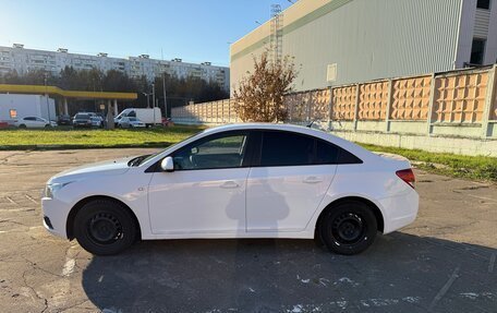 Chevrolet Cruze II, 2010 год, 650 000 рублей, 8 фотография