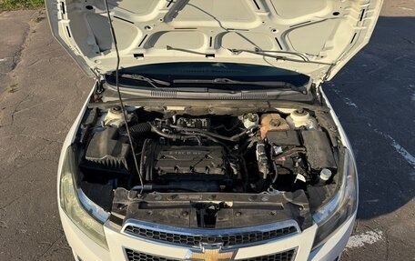Chevrolet Cruze II, 2010 год, 650 000 рублей, 14 фотография