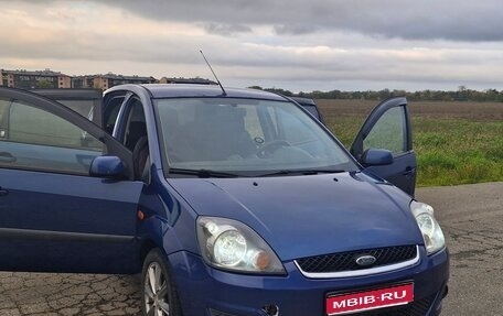 Ford Fiesta, 2007 год, 550 000 рублей, 1 фотография