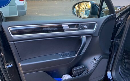 Volkswagen Touareg III, 2017 год, 3 400 000 рублей, 6 фотография