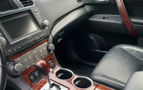 Toyota Highlander III, 2012 год, 1 850 000 рублей, 5 фотография