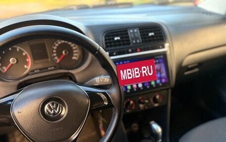 Volkswagen Polo VI (EU Market), 2017 год, 910 000 рублей, 14 фотография