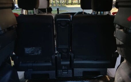 Nissan Serena III, 2010 год, 900 000 рублей, 7 фотография