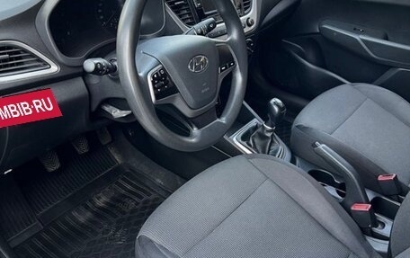 Hyundai Solaris II рестайлинг, 2017 год, 950 000 рублей, 6 фотография