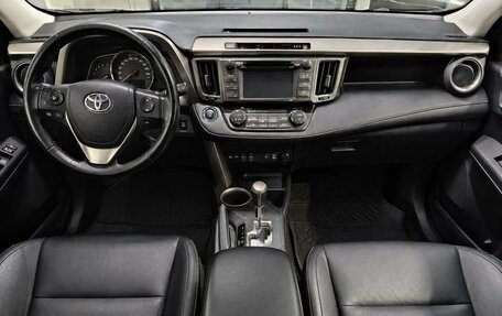 Toyota RAV4, 2012 год, 2 070 000 рублей, 10 фотография