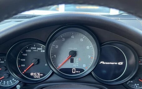 Porsche Panamera II рестайлинг, 2011 год, 1 899 000 рублей, 17 фотография