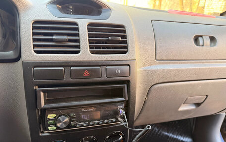 KIA Rio II, 2005 год, 200 000 рублей, 6 фотография