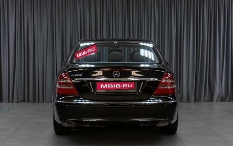 Mercedes-Benz E-Класс, 2004 год, 1 099 000 рублей, 4 фотография