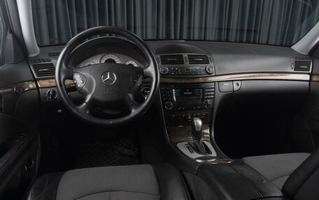 Mercedes-Benz E-Класс, 2004 год, 1 099 000 рублей, 15 фотография