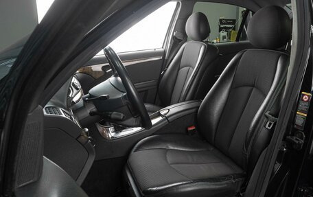 Mercedes-Benz E-Класс, 2004 год, 1 099 000 рублей, 19 фотография