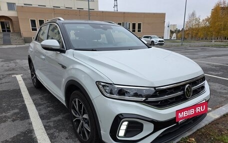 Volkswagen T-Roc I, 2025 год, 3 550 000 рублей, 2 фотография