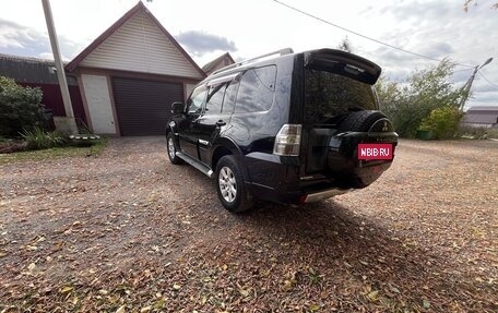 Mitsubishi Pajero IV рестайлинг 2, 2011 год, 2 250 000 рублей, 4 фотография
