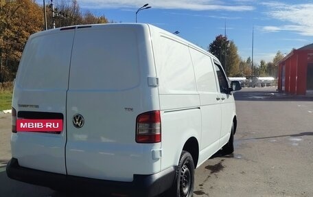 Volkswagen Transporter T5 рестайлинг, 2009 год, 900 000 рублей, 3 фотография