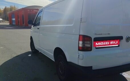 Volkswagen Transporter T5 рестайлинг, 2009 год, 900 000 рублей, 4 фотография