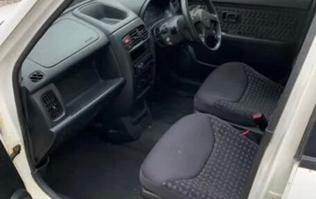 Nissan Cube II, 1999 год, 120 000 рублей, 6 фотография