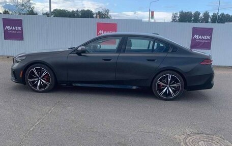 BMW 5 серия, 2025 год, 6 800 000 рублей, 2 фотография