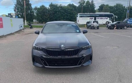 BMW 5 серия, 2025 год, 6 800 000 рублей, 3 фотография