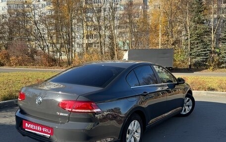 Volkswagen Passat B8 рестайлинг, 2015 год, 2 000 000 рублей, 4 фотография
