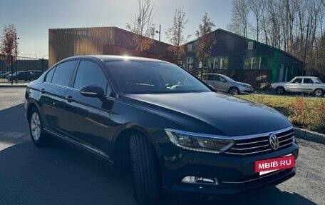 Volkswagen Passat B8 рестайлинг, 2015 год, 2 000 000 рублей, 2 фотография