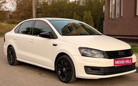 Volkswagen Polo VI (EU Market), 2018 год, 1 300 000 рублей, 2 фотография