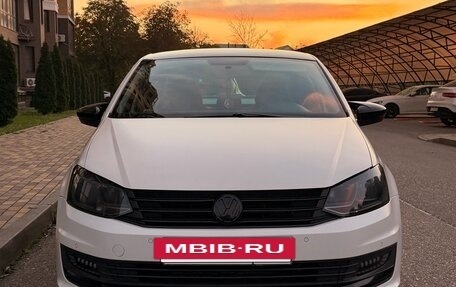 Volkswagen Polo VI (EU Market), 2018 год, 1 300 000 рублей, 3 фотография