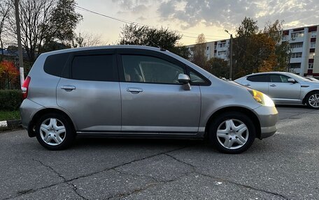Honda Fit III, 2003 год, 330 000 рублей, 3 фотография