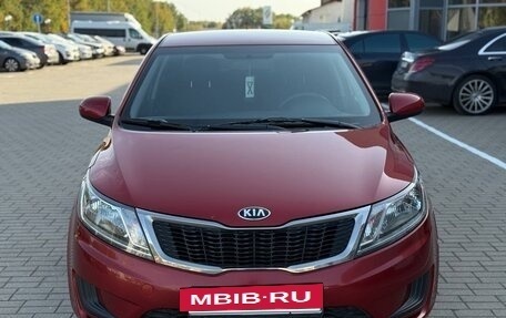 KIA Rio III рестайлинг, 2013 год, 820 000 рублей, 3 фотография