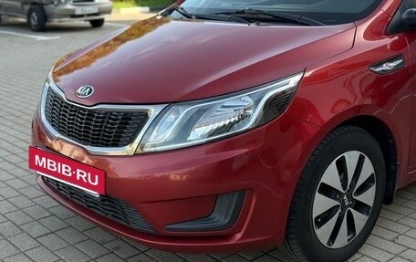 KIA Rio III рестайлинг, 2013 год, 820 000 рублей, 2 фотография