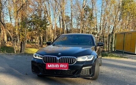 BMW 5 серия, 2020 год, 3 999 000 рублей, 2 фотография