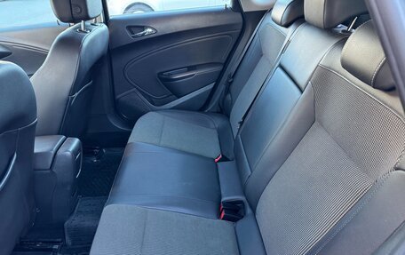 Opel Astra J, 2012 год, 600 000 рублей, 24 фотография