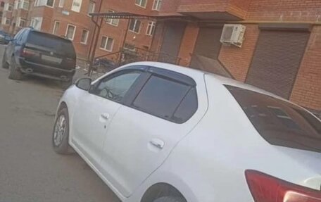 Renault Logan II, 2016 год, 500 000 рублей, 4 фотография