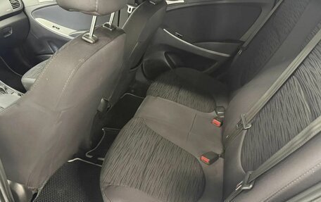 Hyundai Solaris II рестайлинг, 2015 год, 1 050 000 рублей, 14 фотография