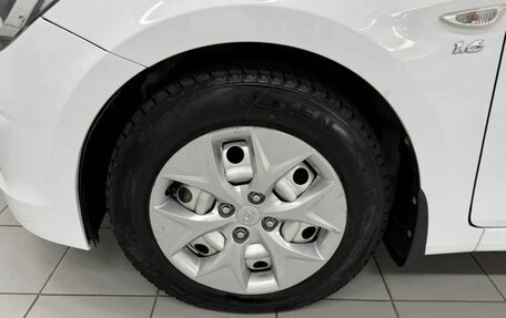 Hyundai Solaris II рестайлинг, 2015 год, 1 050 000 рублей, 11 фотография