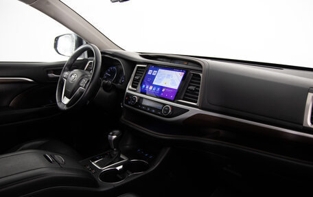 Toyota Highlander III, 2014 год, 2 699 000 рублей, 19 фотография