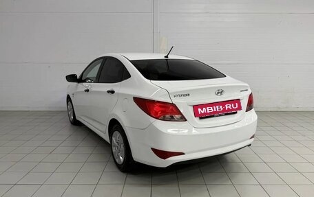 Hyundai Solaris II рестайлинг, 2015 год, 1 050 000 рублей, 8 фотография