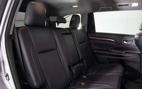 Toyota Highlander III, 2014 год, 2 699 000 рублей, 21 фотография