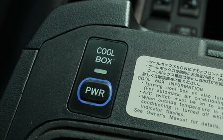 Toyota Land Cruiser Prado 150 рестайлинг, 2012 год, 2 960 000 рублей, 23 фотография
