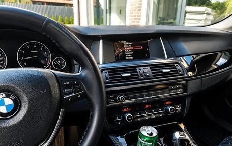 BMW 5 серия, 2015 год, 1 530 000 рублей, 6 фотография
