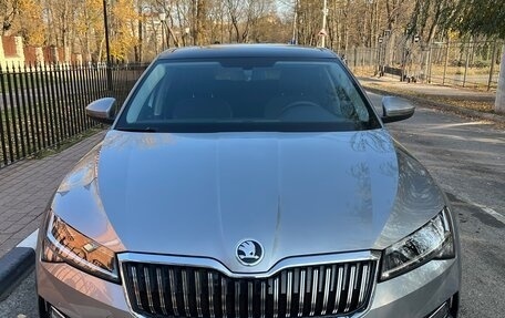 Skoda Superb III рестайлинг, 2025 год, 3 200 000 рублей, 2 фотография