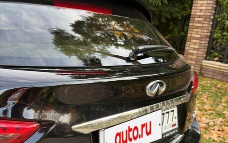 Infiniti QX70, 2014 год, 2 400 000 рублей, 9 фотография